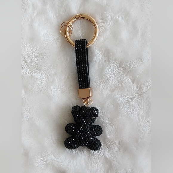 Black Beaded Bear With Red Heart Keychain with Gold Ring - Picture 3 of 3